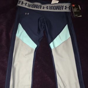 NWT Under Armour spandex workout pants.